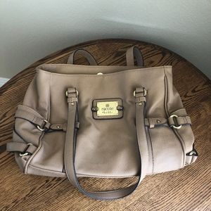 Super cute tan purse!
